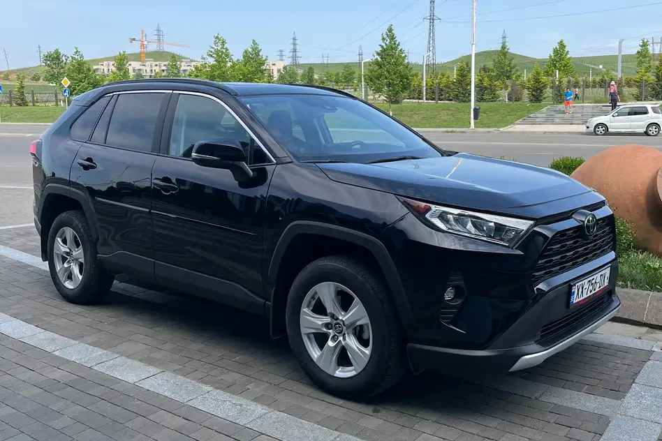 Toyota RAV4 ქირავდება საქართველოში