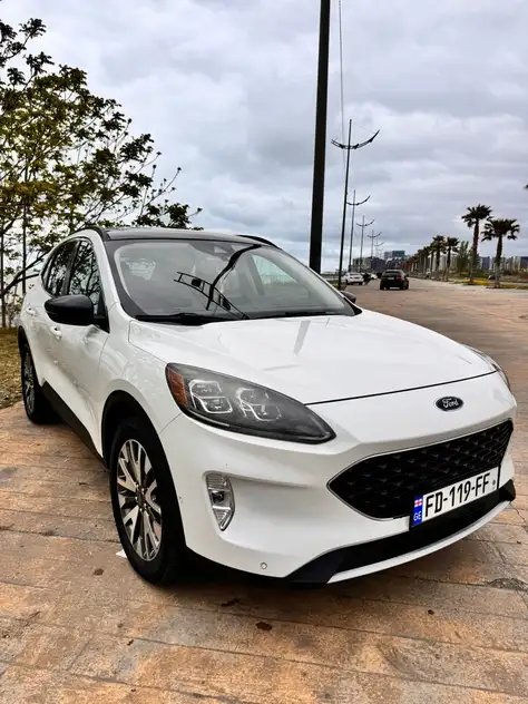 Ford Escape ქირავდება ბორჯომში
