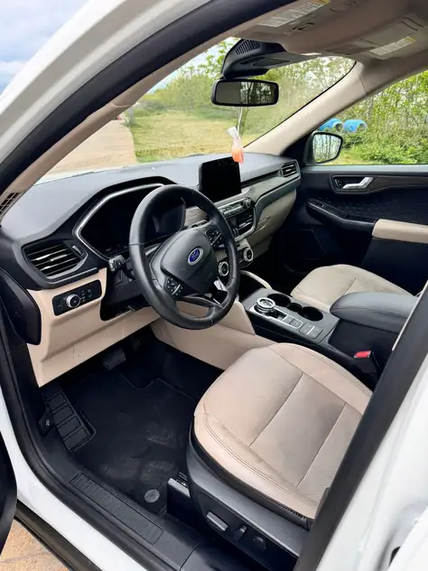 Ford Escape ქირავდება ბორჯომში