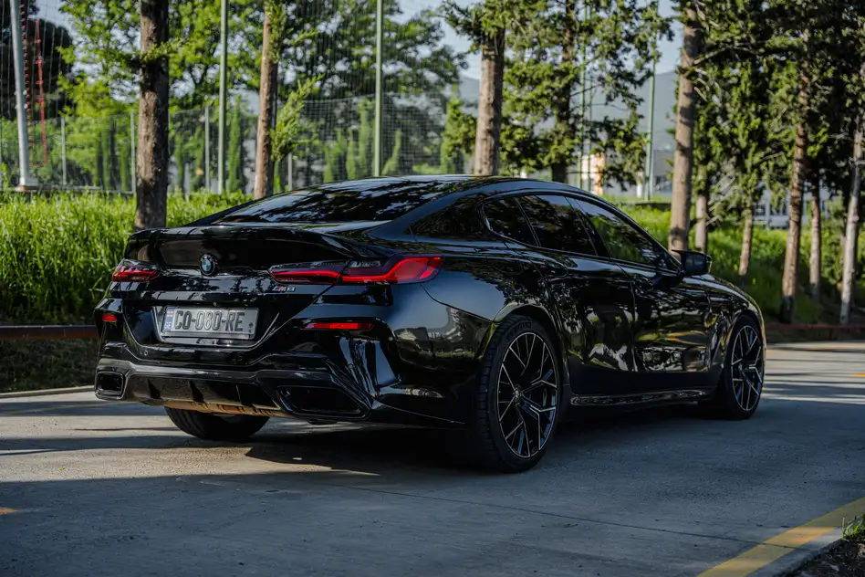 BMW M850i ქირავდება გუდაურში