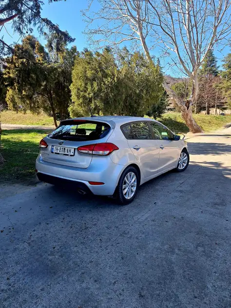KIA Forte ქირავდება საქართველოში