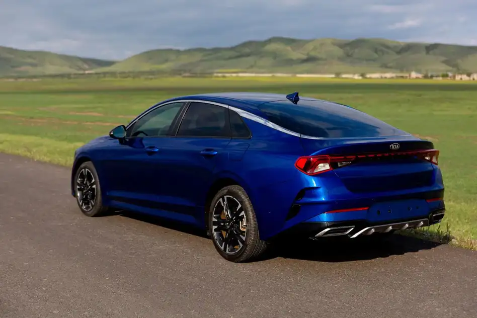 KIA K5 ქირავდება საქართველოში