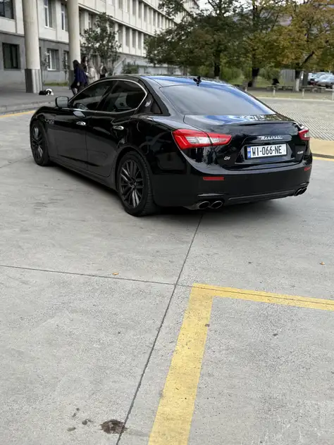 Maserati Ghibli ქირავდება საქართველოში