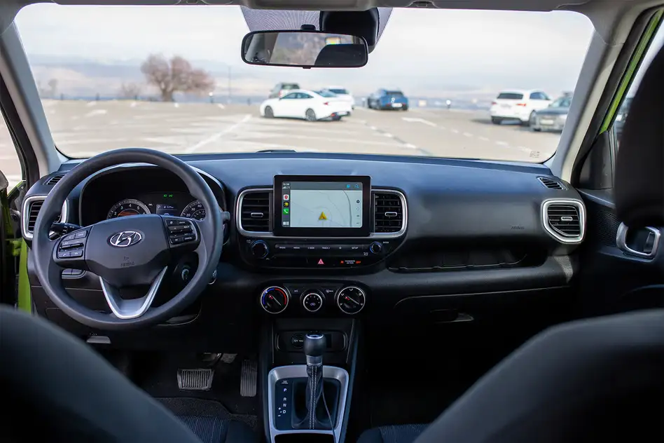 Hyundai Venue для аренды в Грузии