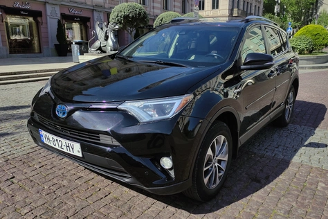 Toyota RAV4 ქირავდება საქართველოში