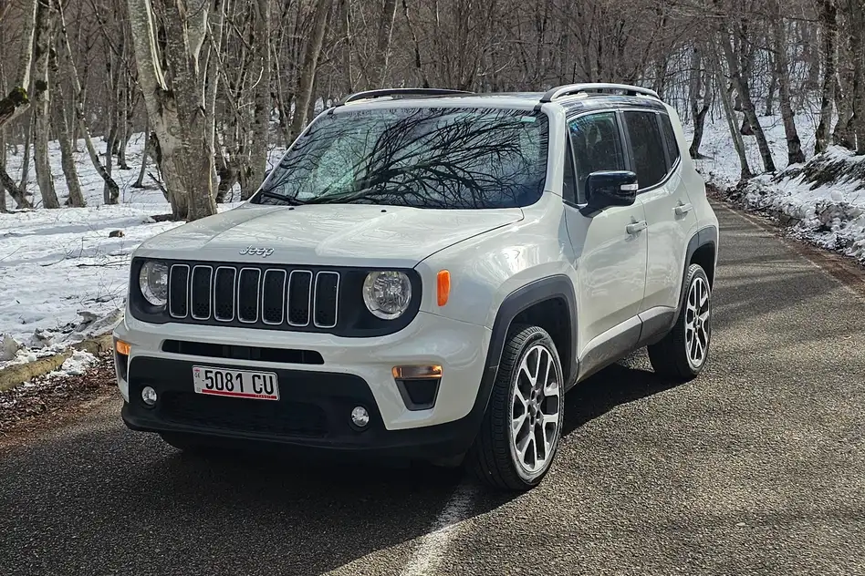 Jeep Renegade ქირავდება საქართველოში