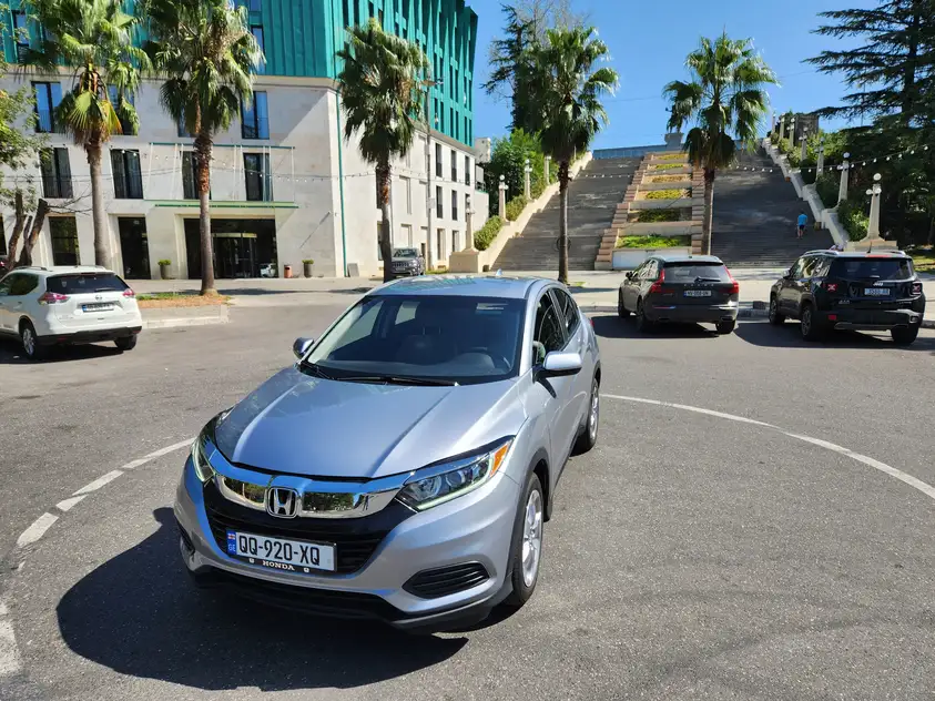 Honda HR-V ქირავდება ფოთში
