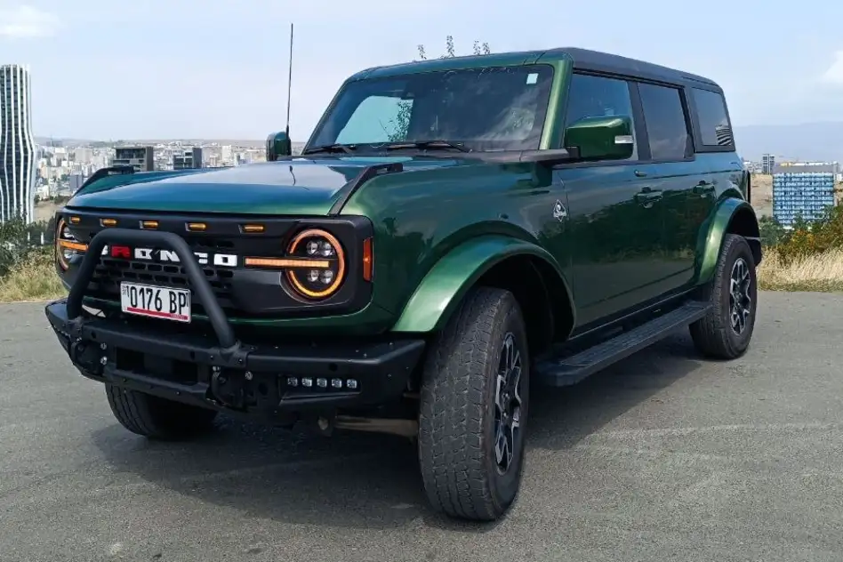 Ford Bronco for rent in Borjomi