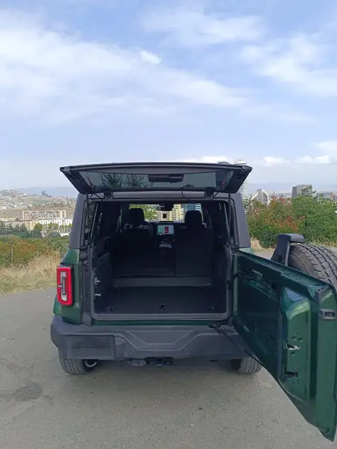 Ford Bronco for rent in Senaki