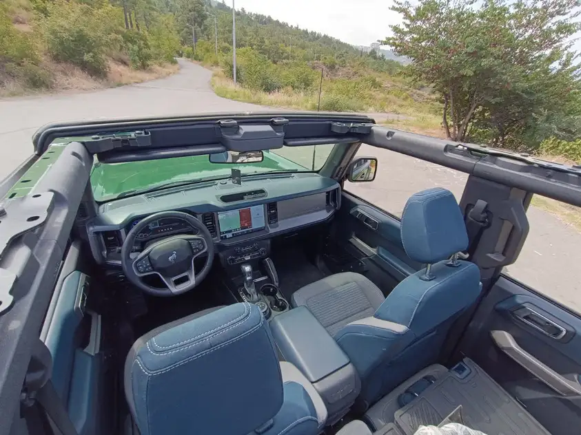 Ford Bronco for rent in Senaki
