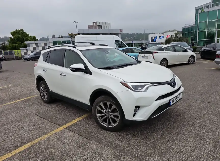 Toyota RAV4 для аренды в Шекветили