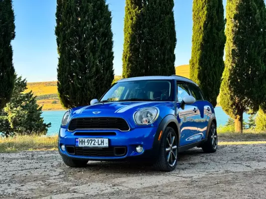 Mini Countryman for rent in Mtskheta
