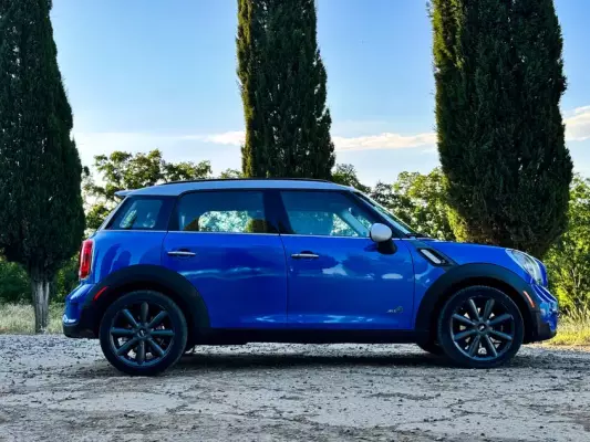Mini Countryman for rent in Mtskheta