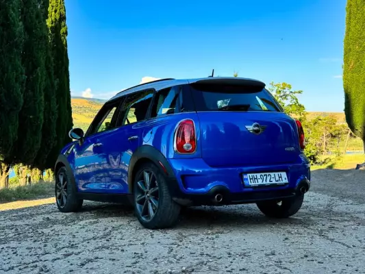 Mini Countryman for rent in Mtskheta
