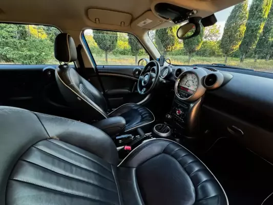 Mini Countryman for rent in Mtskheta