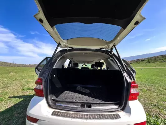 Mercedes ML 350 ქირავდება საქართველოში