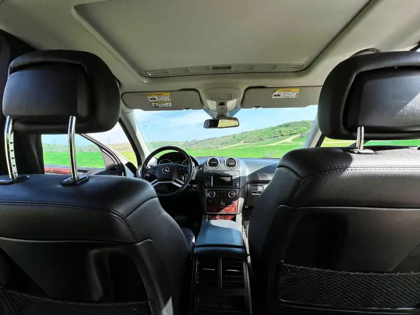 Mercedes ML 350 ქირავდება საქართველოში
