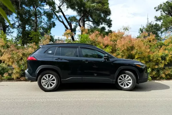 Toyota Corolla Cross ქირავდება ბორჯომში