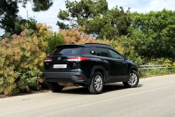 Toyota Corolla Cross ქირავდება ბორჯომში