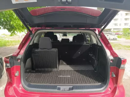 Toyota Highlander ქირავდება საქართველოში