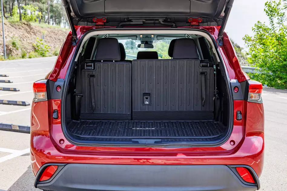 Toyota Highlander ქირავდება საქართველოში
