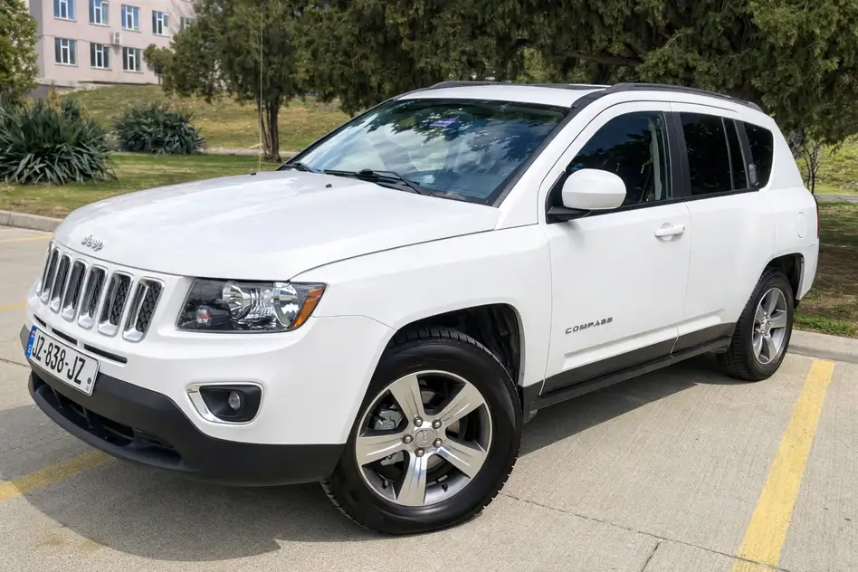 Jeep Compass ქირავდება ბათუმი -ში