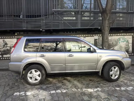 Nissan X-Trail ქირავდება თბილისში