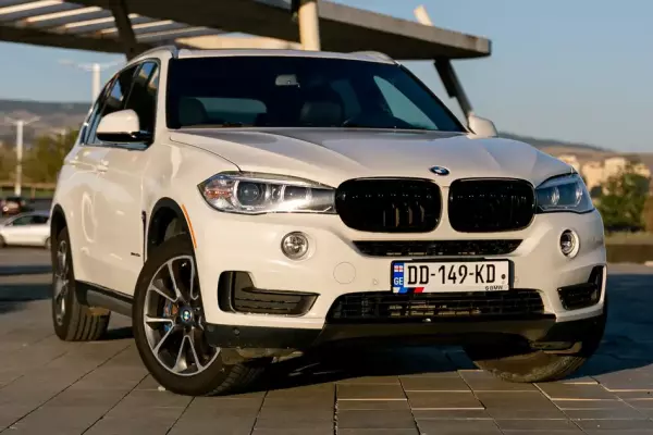 BMW X5 ქირავდება ქობულეთი -ში
