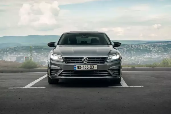 Volkswagen Passat для аренды в Шекветили