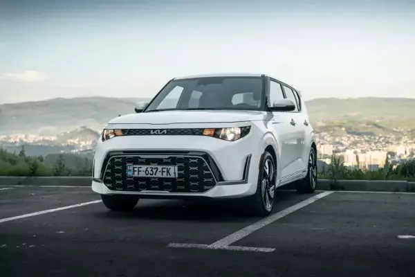 KIA Soul ქირავდება შეკვეთილში