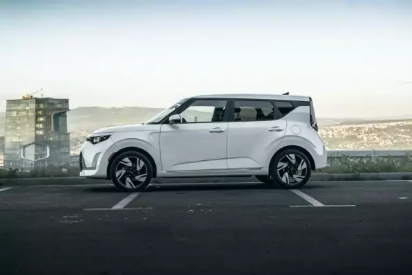 KIA Soul ქირავდება შეკვეთილში