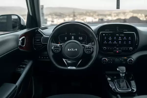 KIA Soul ქირავდება შეკვეთილში