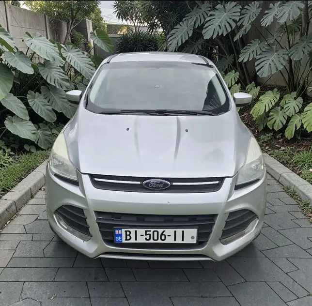 Ford Escape ქირავდება ფოთში