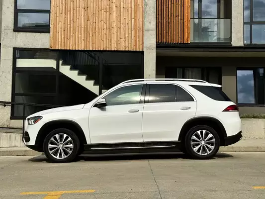 Mercedes GLE 350 для аренды в Сенаки