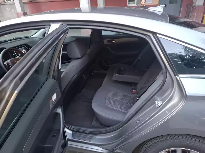 Hyundai Sonata for rent in Borjomi