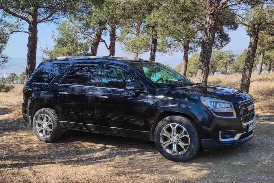 GMC Acadia ქირავდება საქართველოში