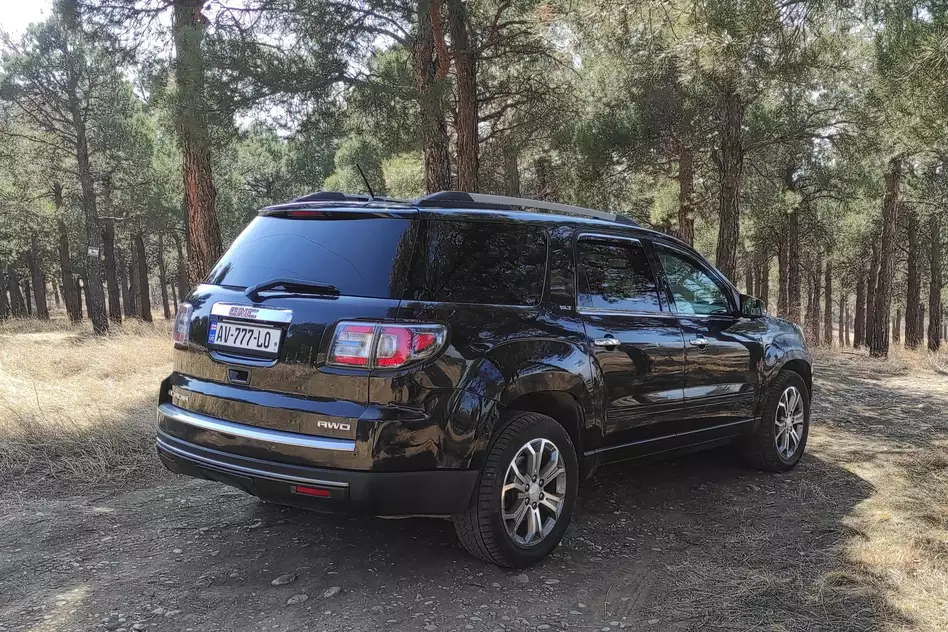 GMC Acadia ქირავდება საქართველოში