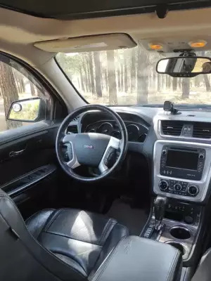 GMC Acadia ქირავდება საქართველოში