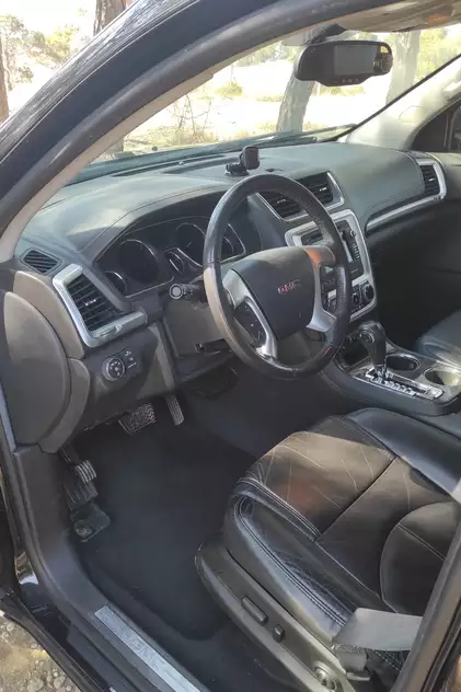 GMC Acadia ქირავდება საქართველოში