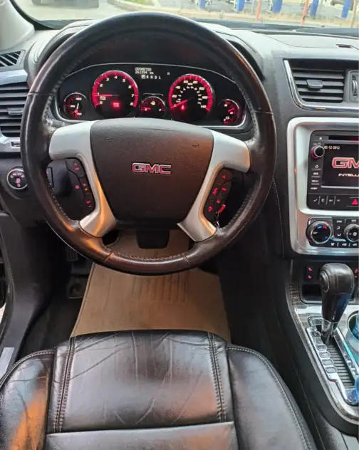 GMC Acadia ქირავდება საქართველოში