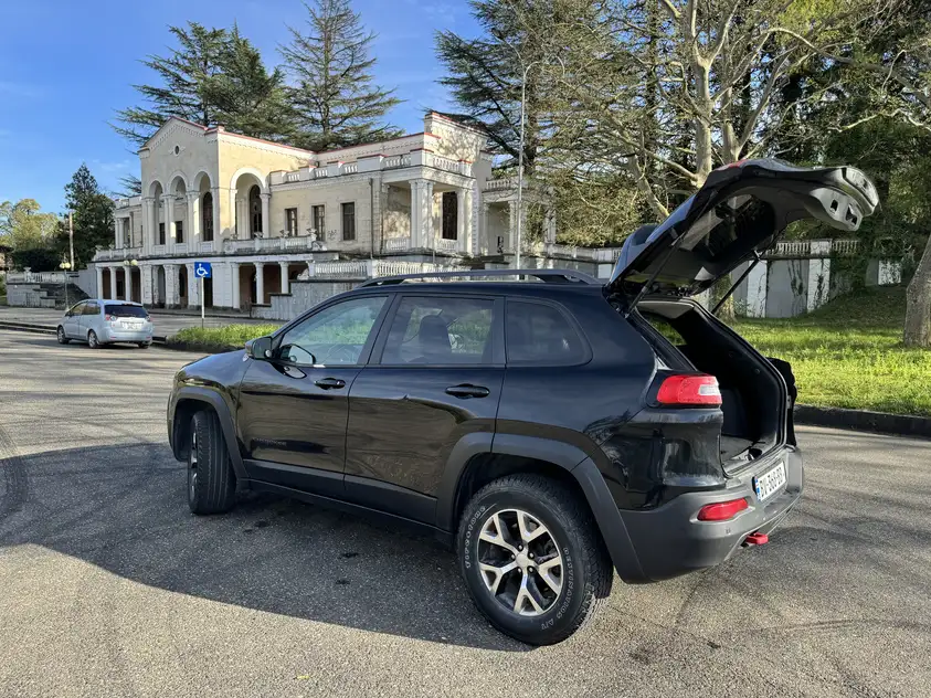 Jeep Cherokee for rent in Stepantsminda