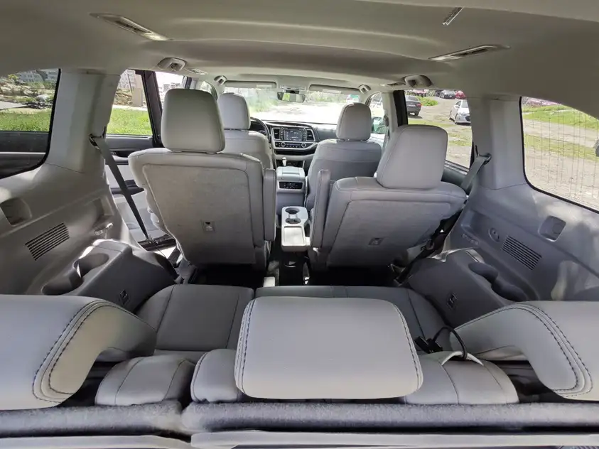 Toyota Highlander ქირავდება საქართველოში