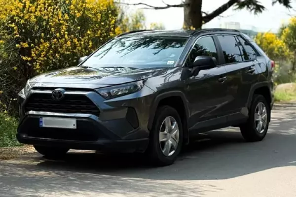 Toyota RAV4 ქირავდება საქართველოში