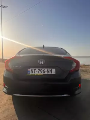 Honda Civic ქირავდება საქართველოში