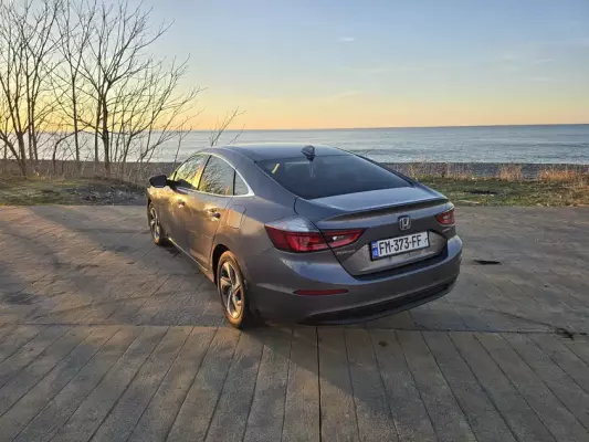 Honda Insight ქირავდება საქართველოში