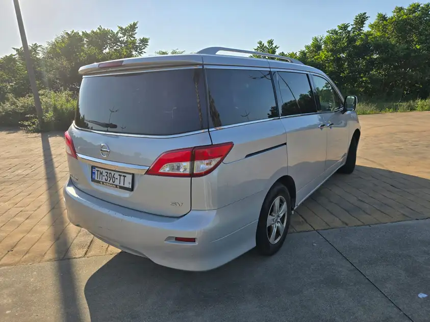 Nissan Quest для аренды в Чакви