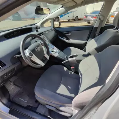 Toyota Prius for rent in Sarpi