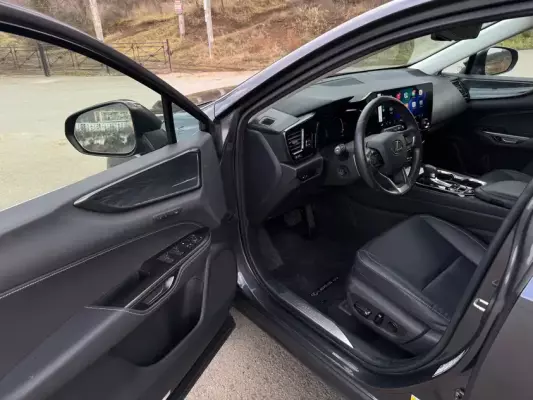 Lexus NX 350 ქირავდება საქართველოში