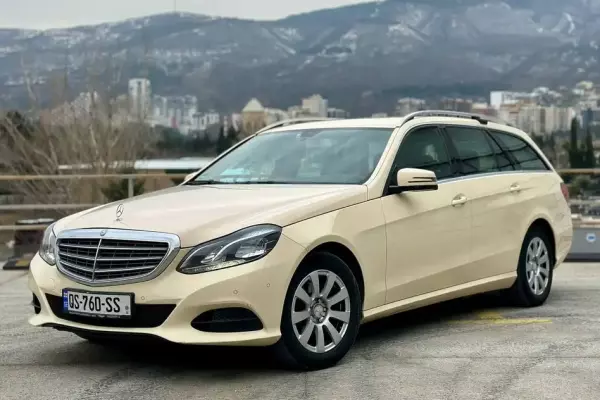 Mercedes E200 ქირავდება ბათუმი -ში