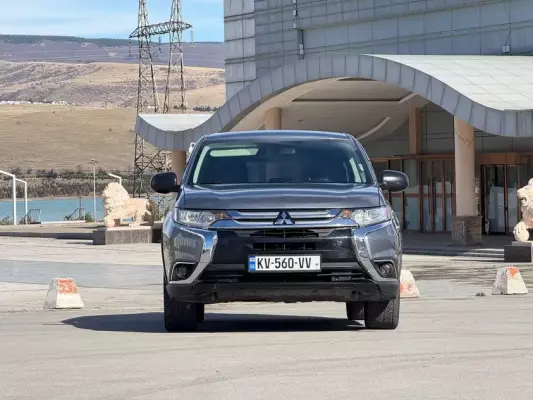 Mitsubishi Outlander ქირავდება ჩაქვში